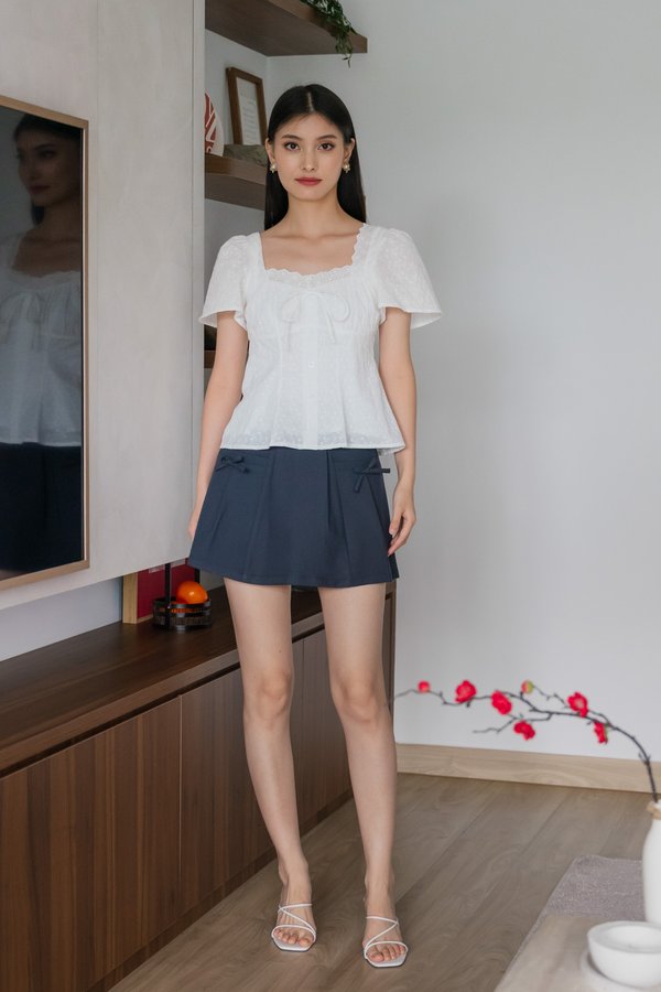 Amigo Embroidery Eyelet Ruched Top In White