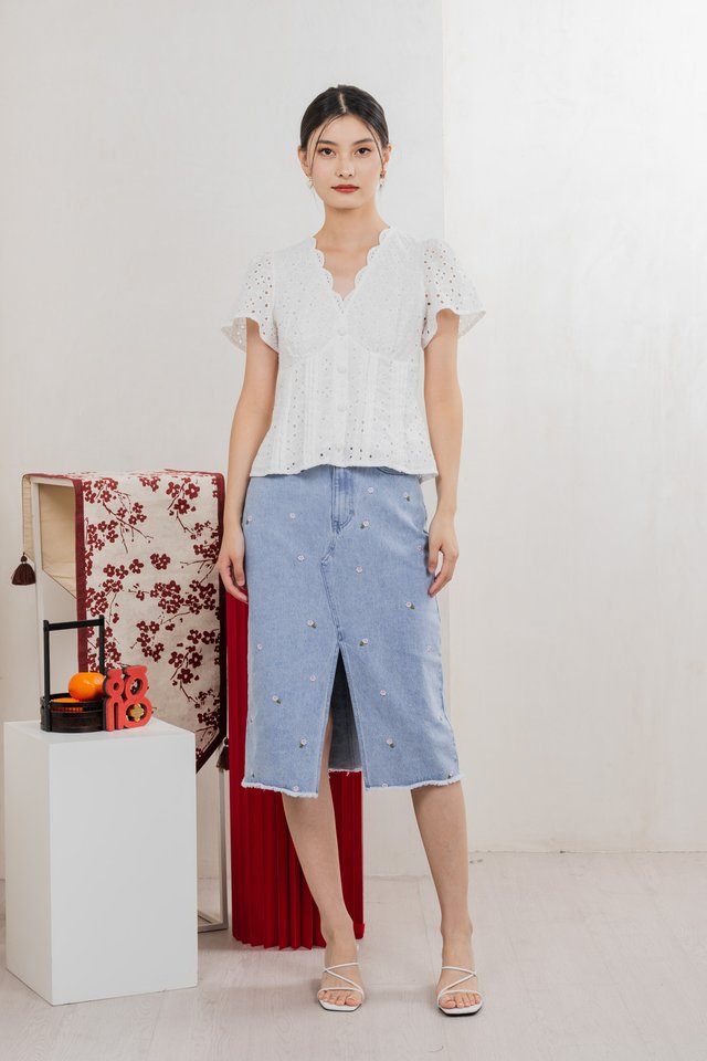 Orielle Eyelet Buttons Top In White