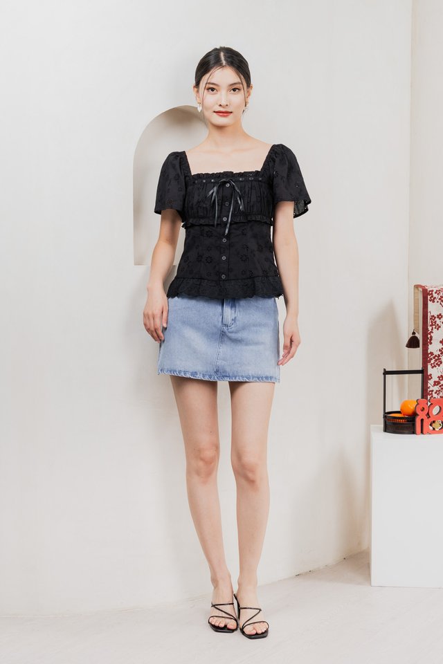 Simplicite Eyelet Ribbonette Top In Black