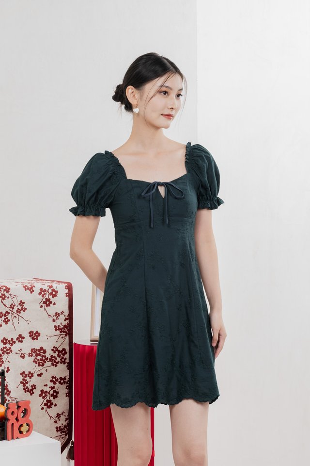 Sage Embroidered Tie Ribbon Dress In Emerald