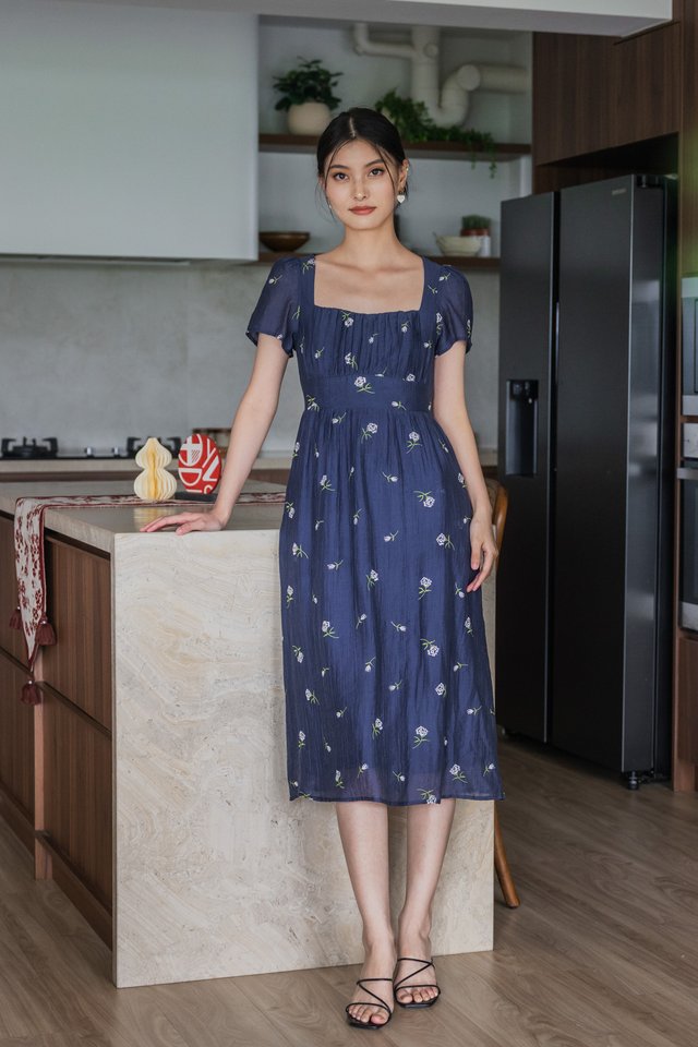Rosea Embroidery Textured Midi Dress In Navy