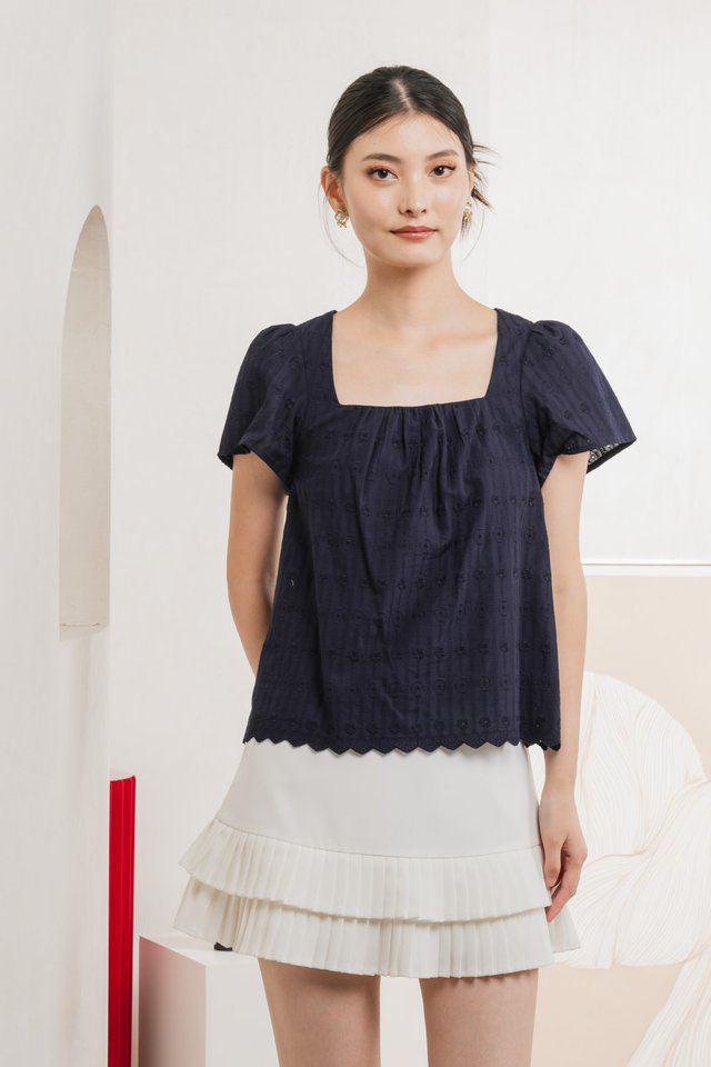 Genova Embroidery Eyelet Gathered Top In Navy