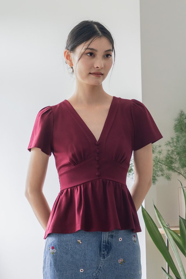 Calm Cotton Empire Buttons Top In Wine