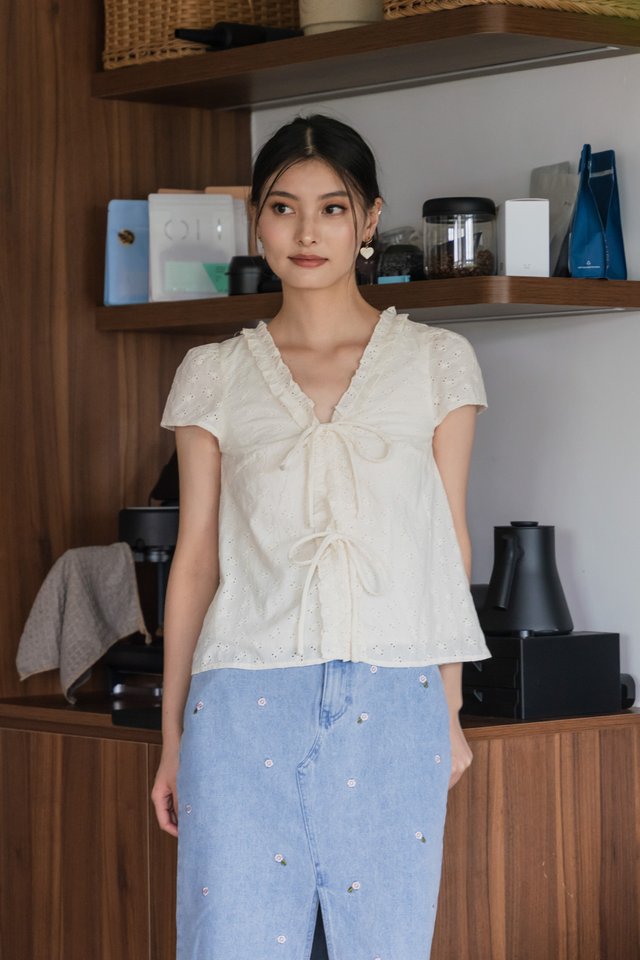 Austina Eyelet Ruffles Ribbon Top In Pearl Cream