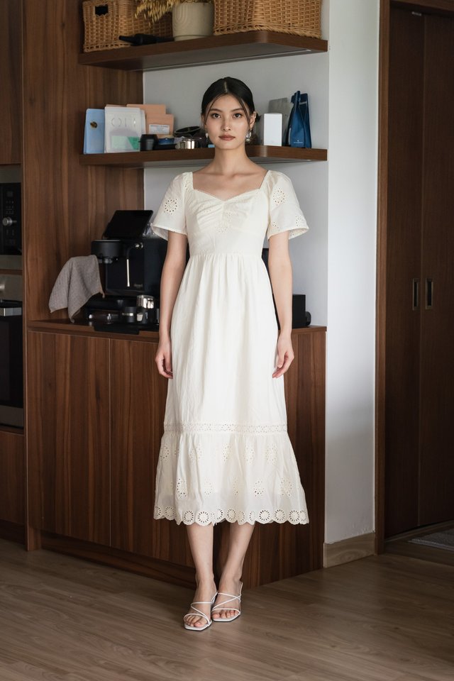 Xie Eyelet Cotton Sweetheart Midi Dress In Cream