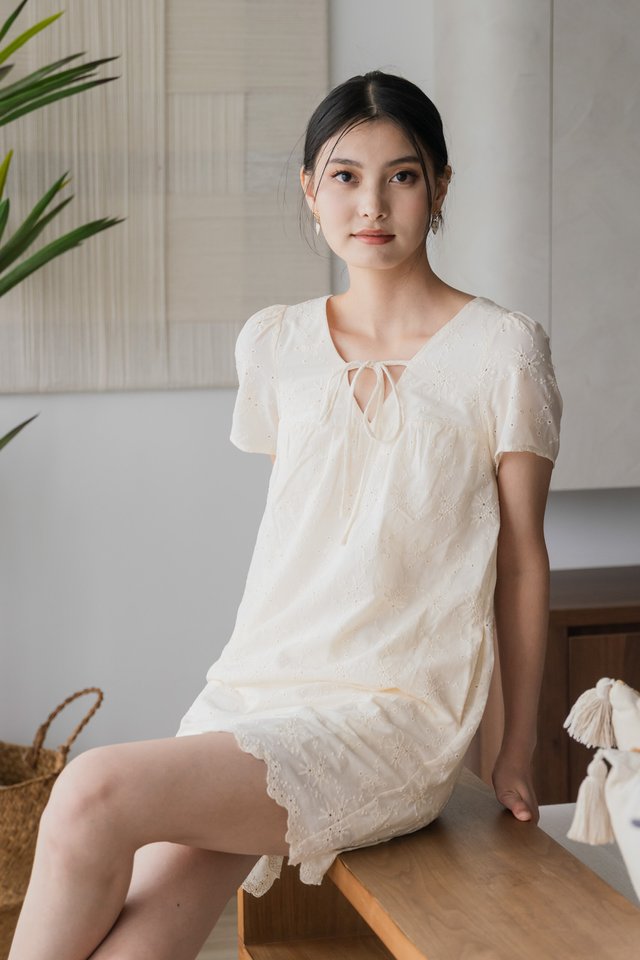 Excelle Eyelet Tie Ribbon Dress In Cream
