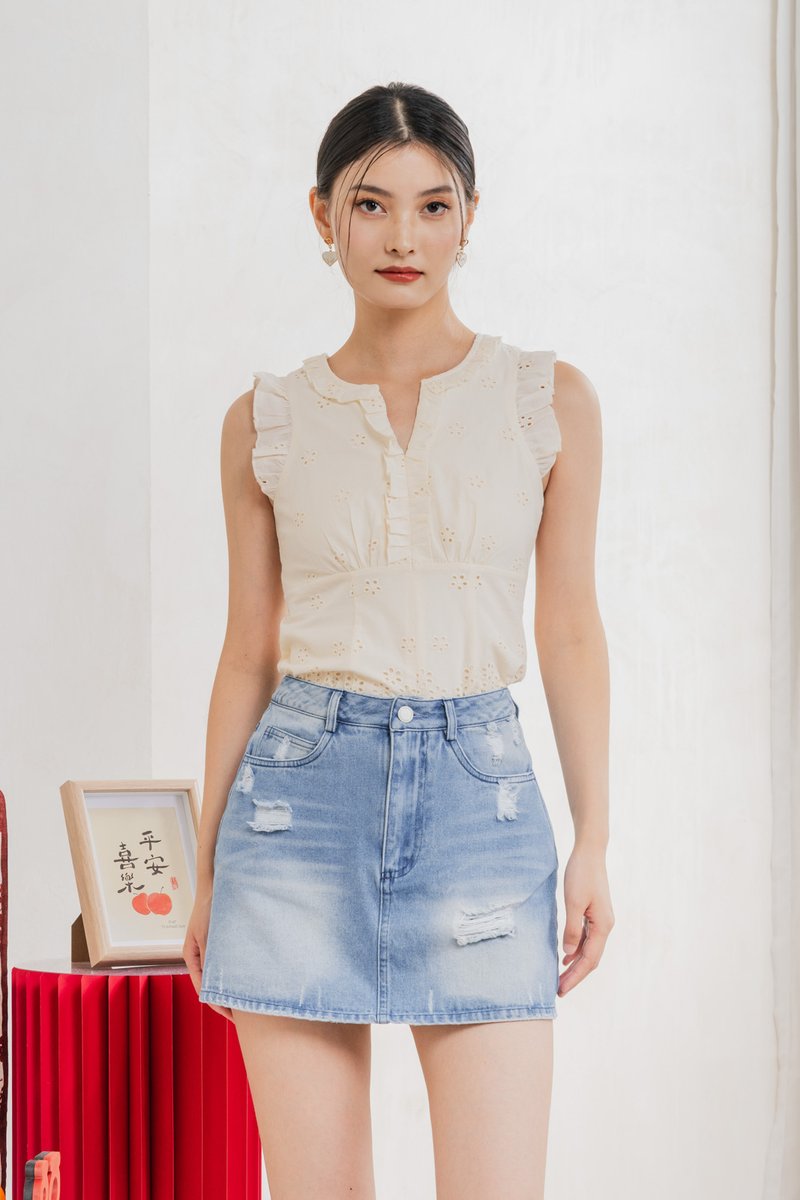 Danity Distressed Denim Skort in Mid Wash