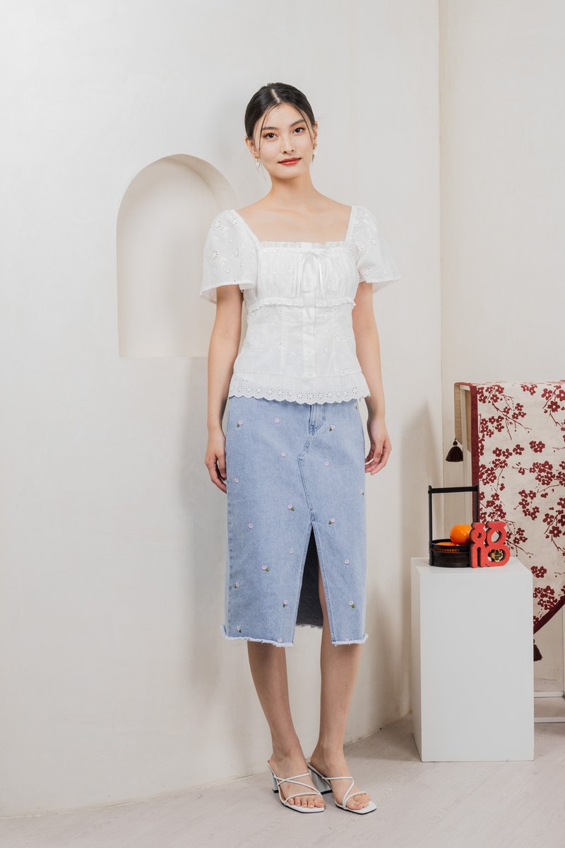 Simplicite Eyelet Ribbonette Top In White