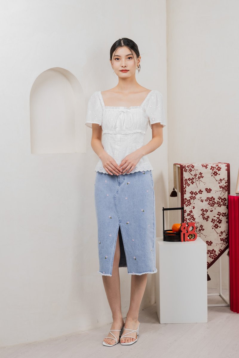 Simplicite Eyelet Ribbonette Top In White