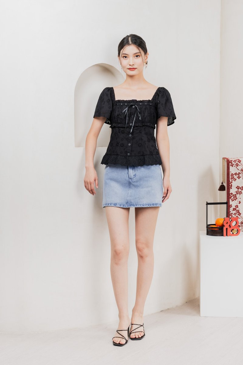 Simplicite Eyelet Ribbonette Top In Black