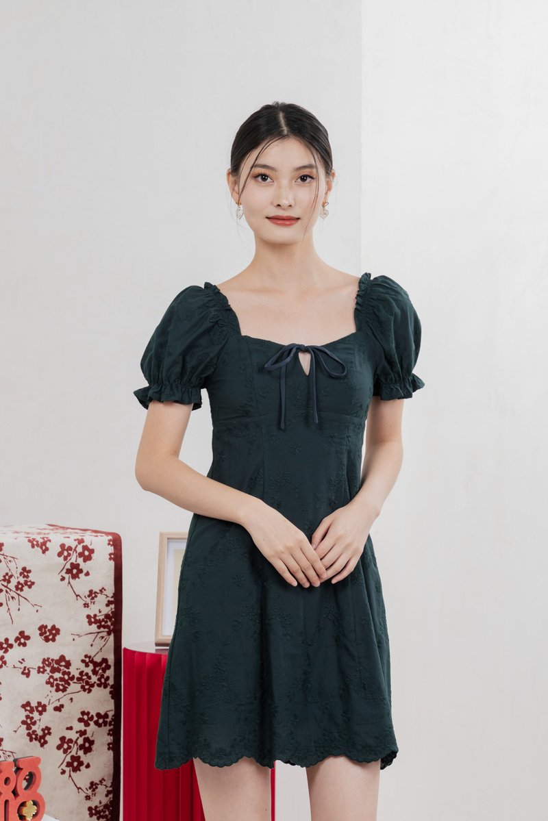 Sage Embroidered Tie Ribbon Dress In Emerald