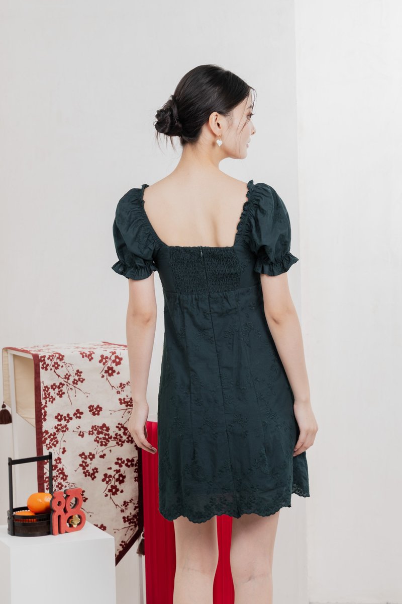 Sage Embroidered Tie Ribbon Dress In Emerald