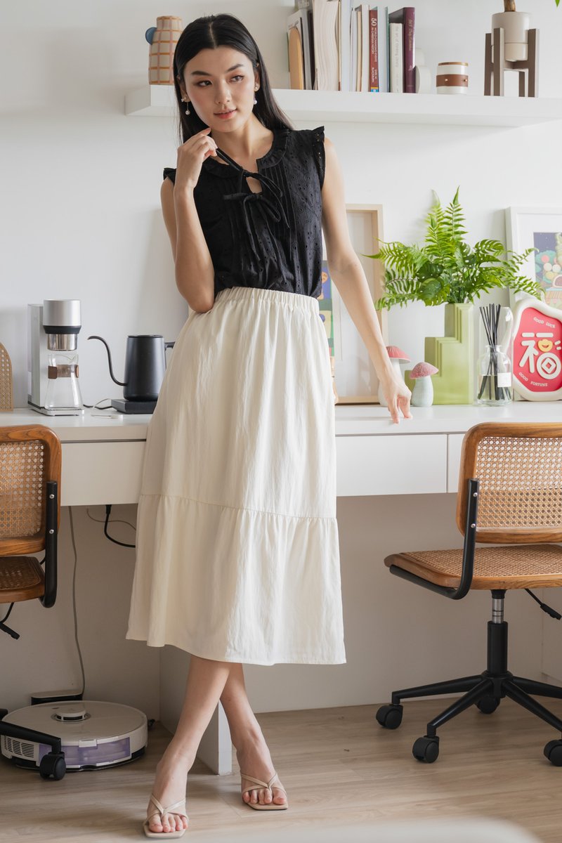 Heartstrings Eyelet Ruffles Top In Black