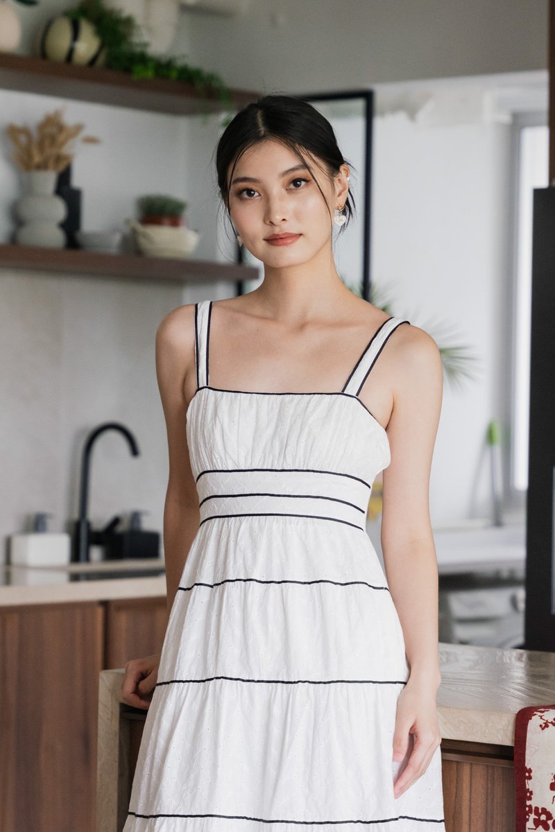 Vienna Eyelet Contrast Midi Dress In White
