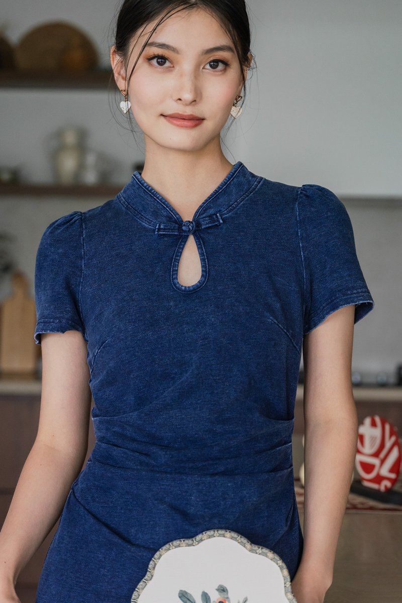 Ai Denim Ruched Qipao Midi Dress in Dark Wash