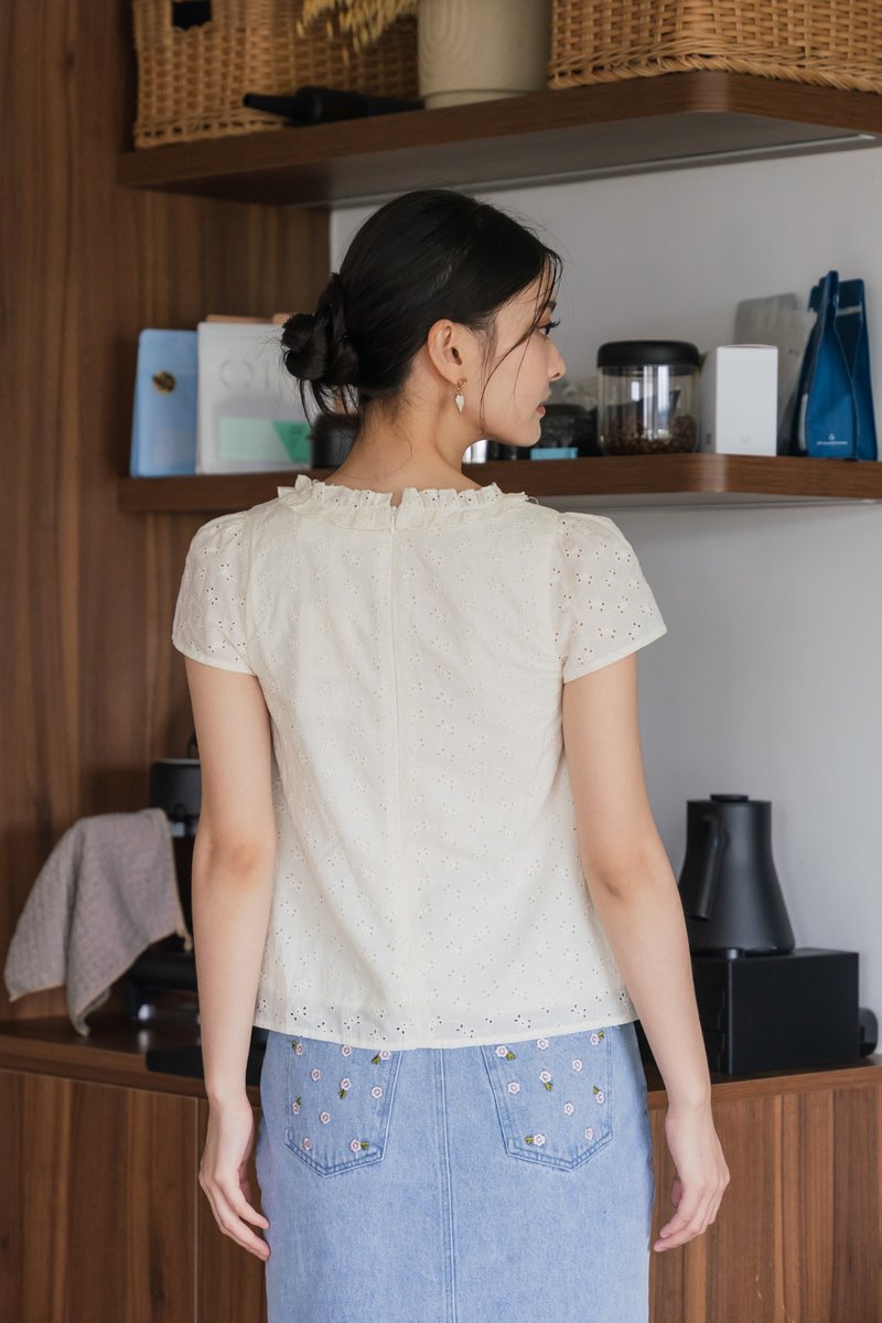 Austina Eyelet Ruffles Ribbon Top In Pearl Cream