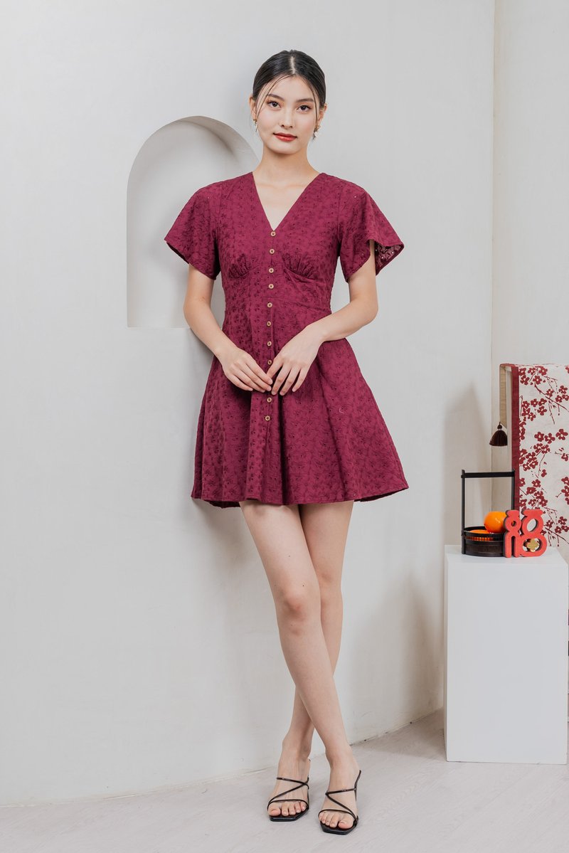 Era Eyelet Buttons Dress In Wine