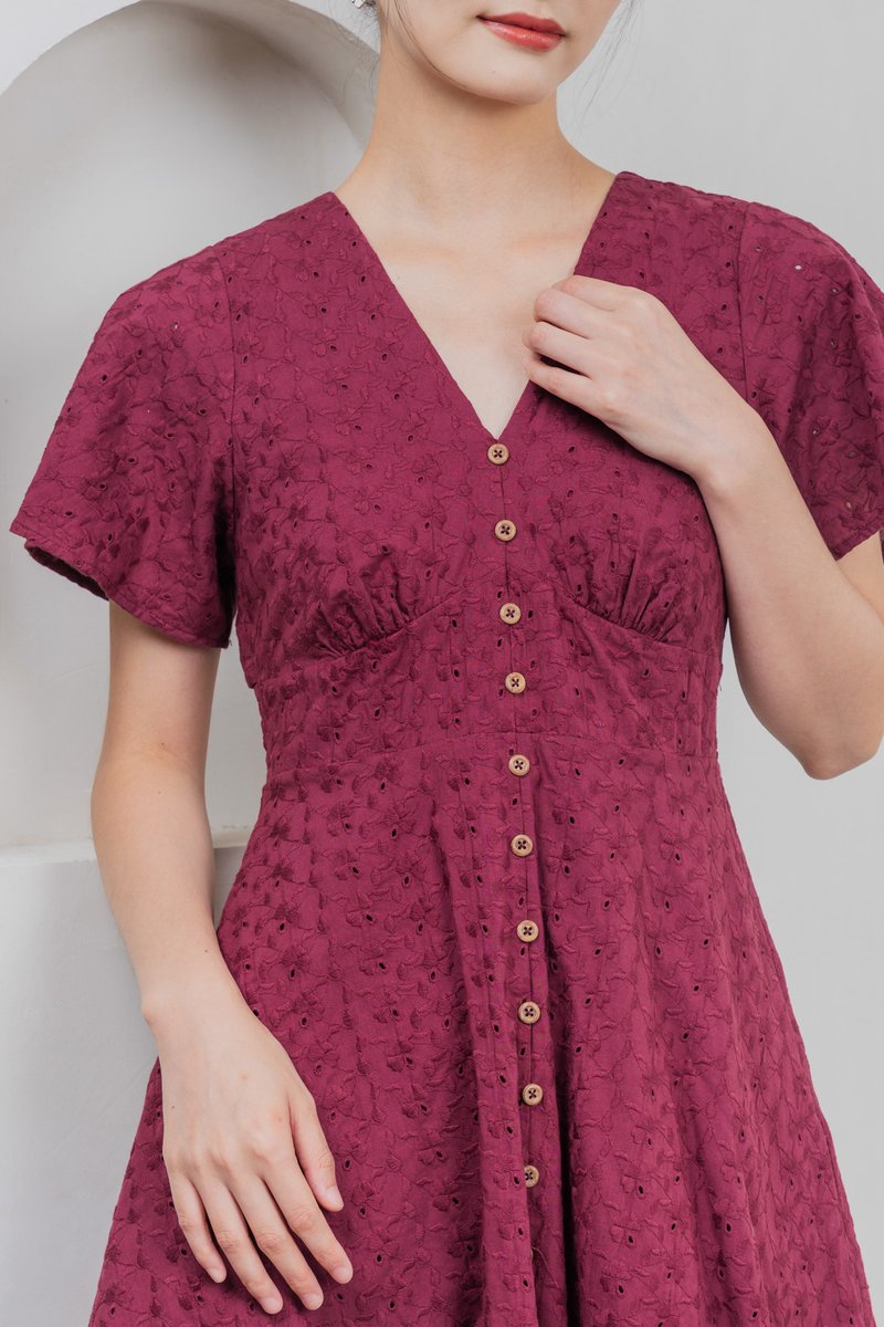 Era Eyelet Buttons Dress In Wine
