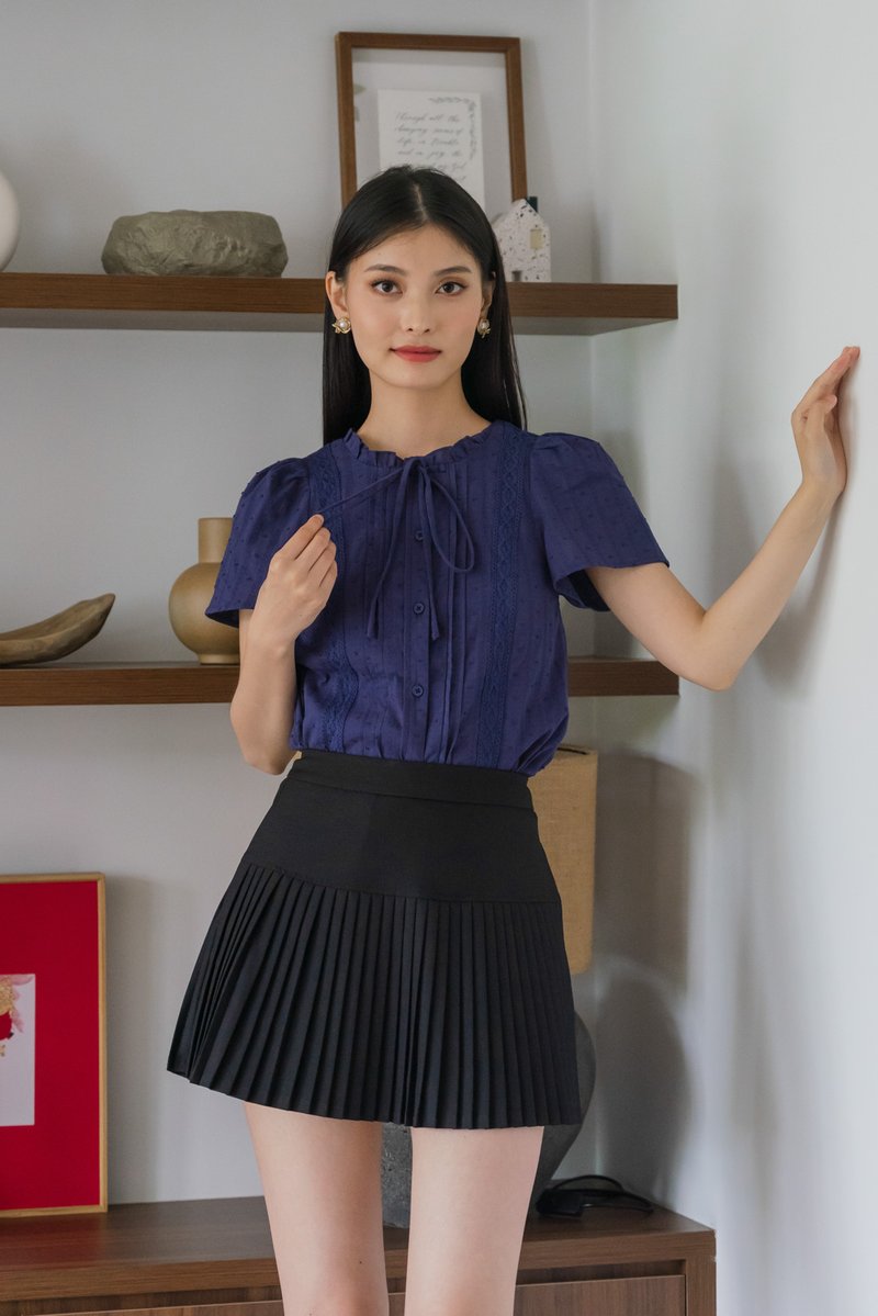 Vanda Swiss Dot Ribbon Top In Navy