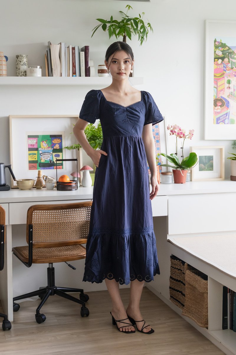 Xie Eyelet Cotton Sweetheart Midi Dress In Navy