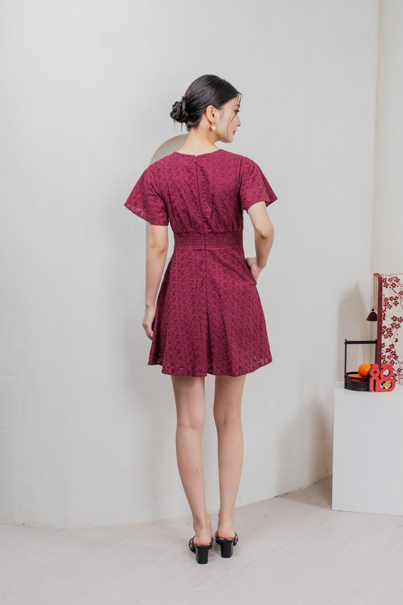 Era Eyelet Buttons Dress In Wine