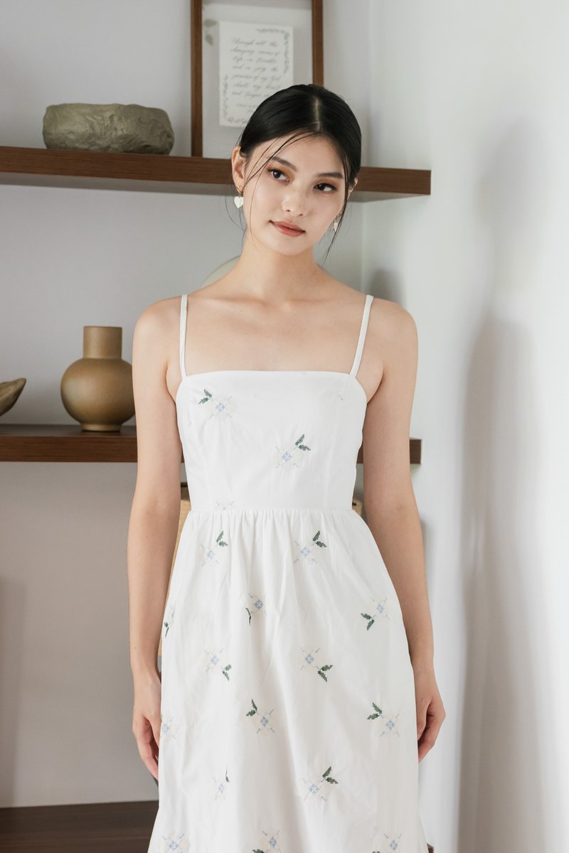 Breeze Embroidery Camisole Midi Dress In White