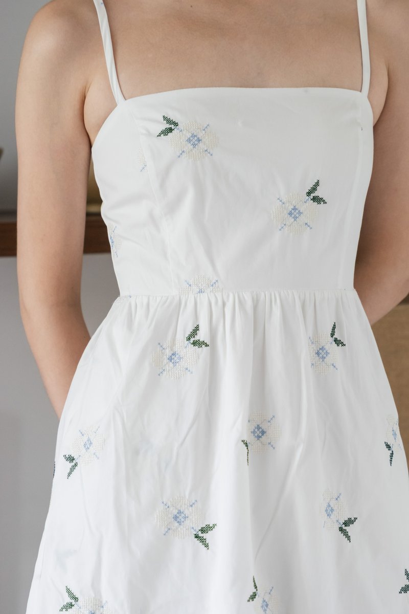 Breeze Embroidery Camisole Midi Dress In White