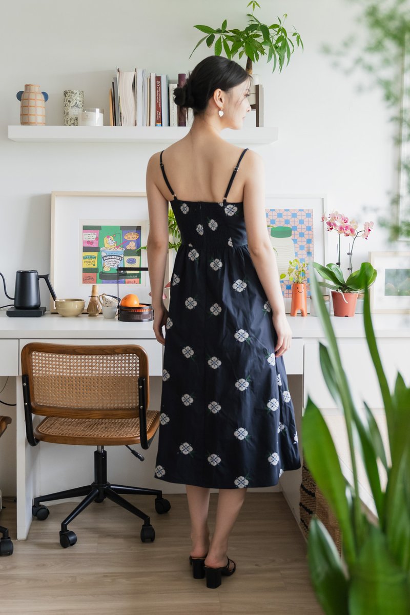 Breeze Embroidery Camisole Midi Dress In Navy