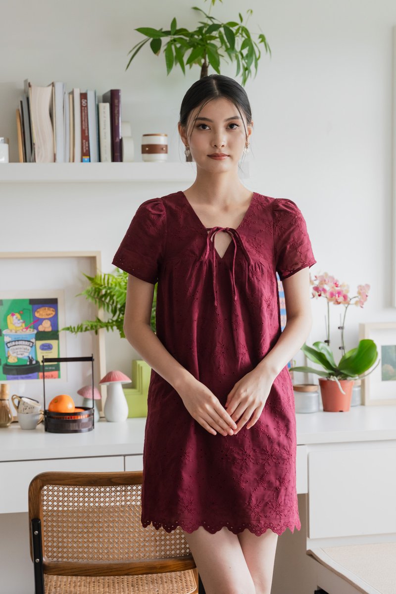 Excelle Eyelet Tie Ribbon Dress In Wine