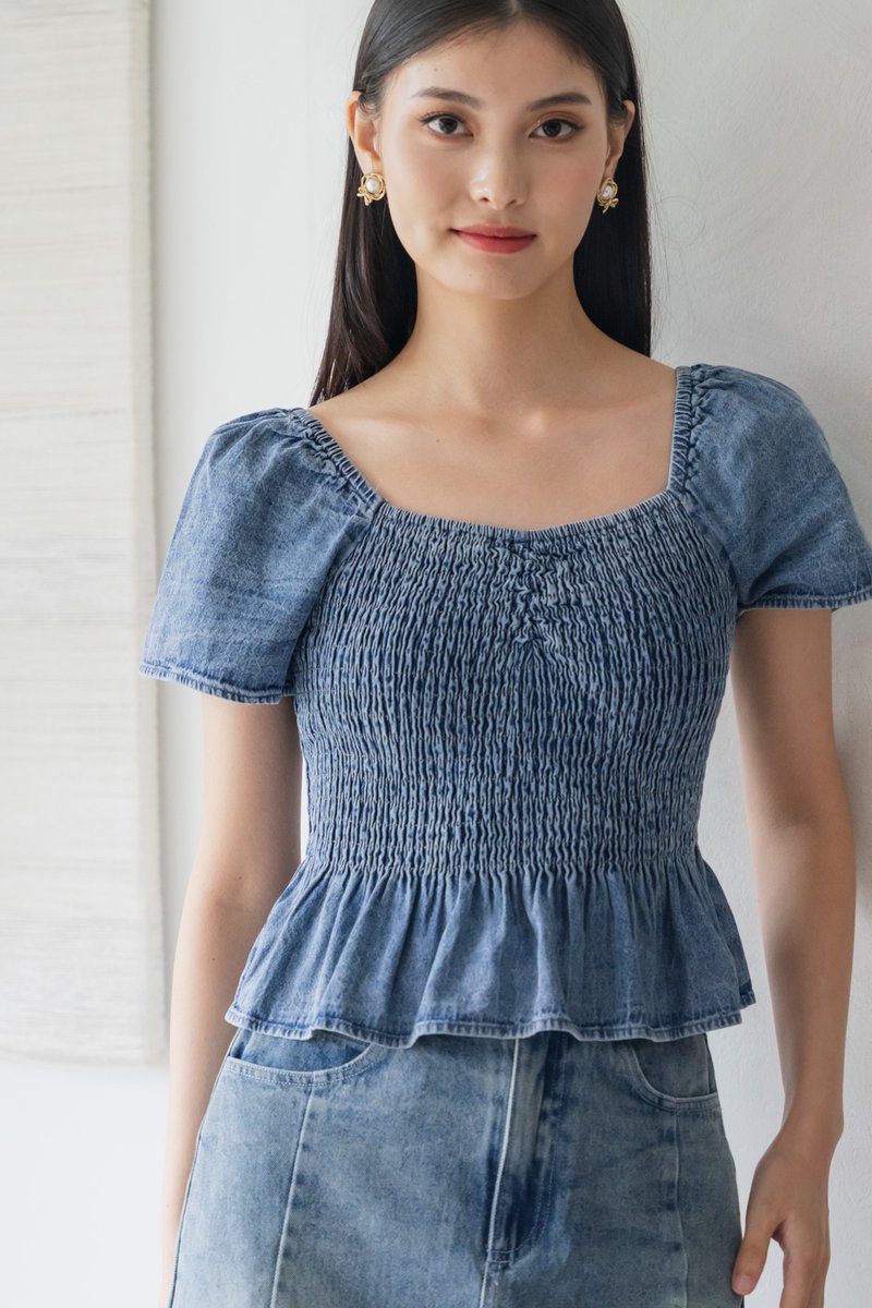 Hydra Smocked Denim Top In Denim Wash