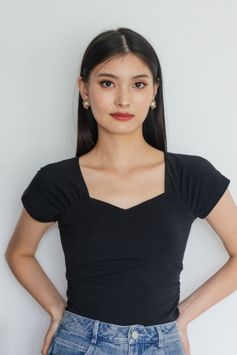 Justine Side Ruched Padded Top In Black