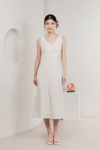 Floris Embroidery Lace Midi Dress In Cream