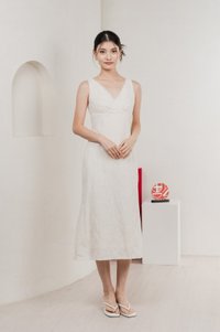 Floris Embroidery Lace Midi Dress In Cream