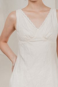 Floris Embroidery Lace Midi Dress In Cream