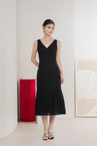 Floris Embroidery Lace Midi Dress In Black