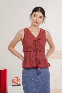 Lottie Textured Lace Ribbon Top In Rose