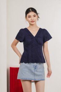 Drisella Floral Eyelet Top In Navy