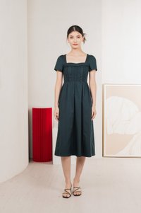 Collins Crochet Midi Dress In Emerald