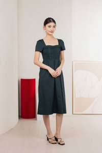 Collins Crochet Midi Dress In Emerald