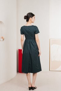 Collins Crochet Midi Dress In Emerald