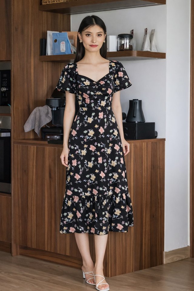 Moxie Fleur Sweetheart Empire Midi Dress In Black