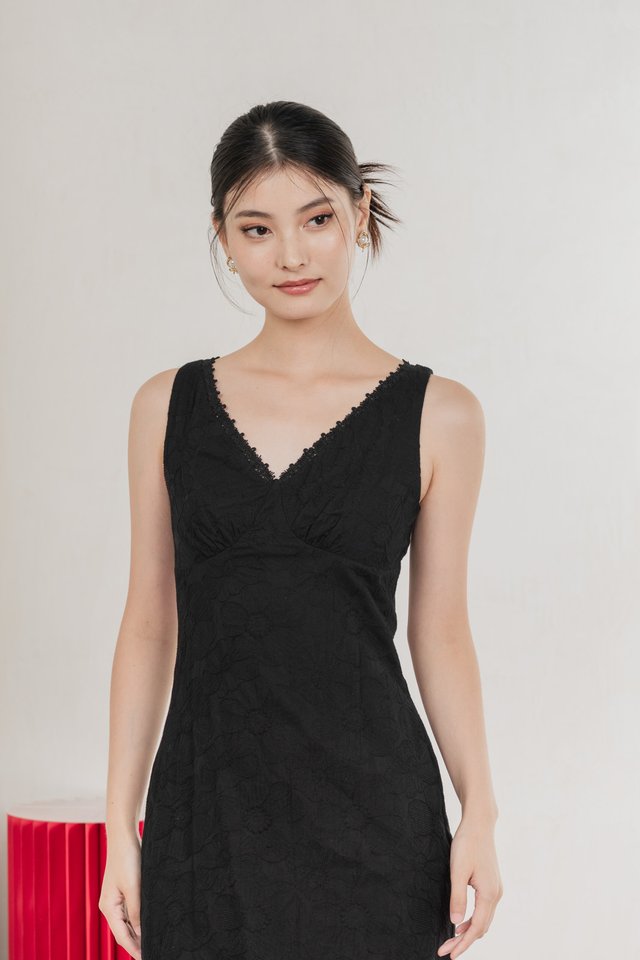 Floris Embroidery Lace Midi Dress In Black