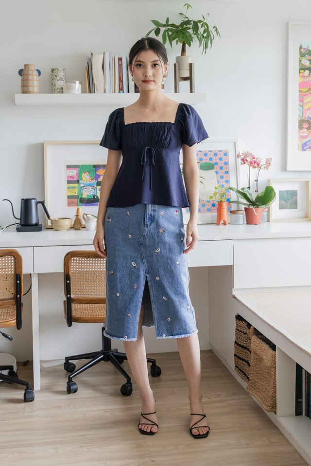 Poselle Textured Ribbon Ruched Top In Navy