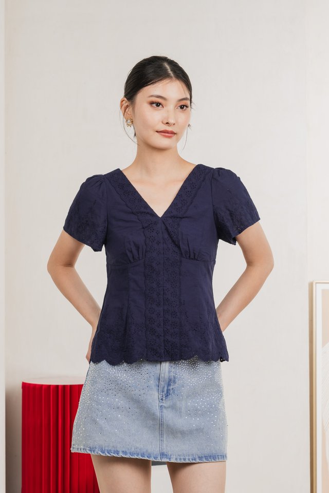 Drisella Floral Eyelet Top In Navy