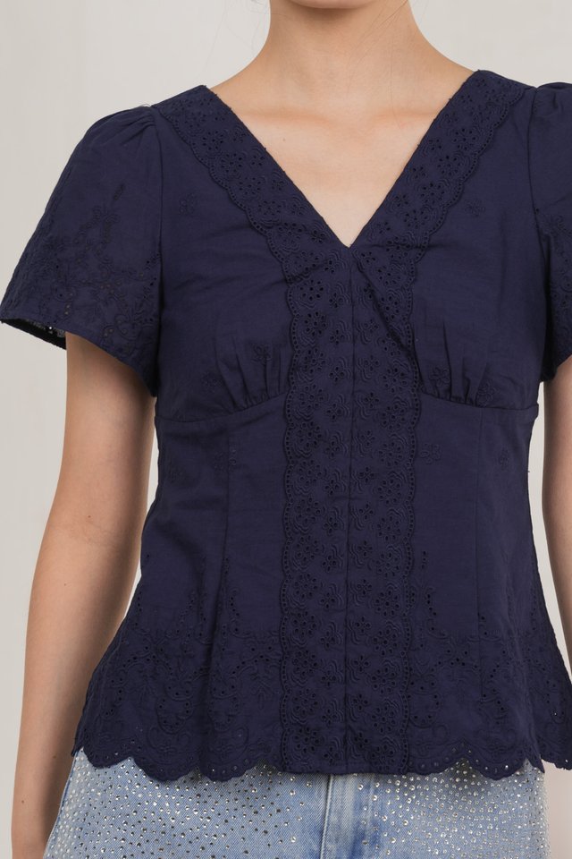 Drisella Floral Eyelet Top In Navy