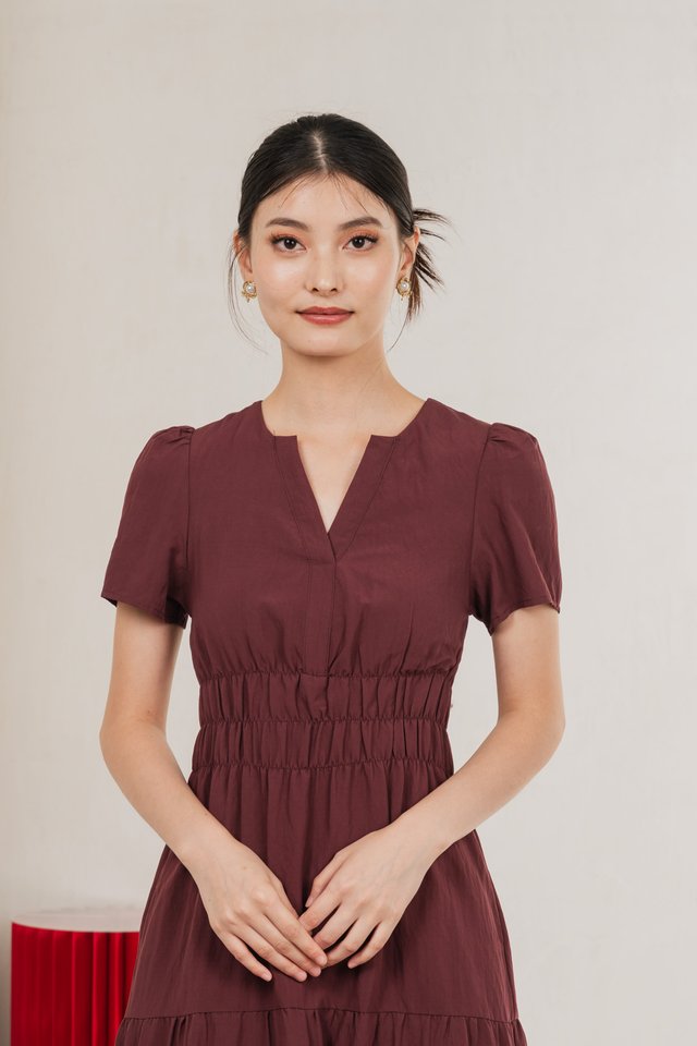 Cordelia V Neck Tiered Midi Dress In Maroon