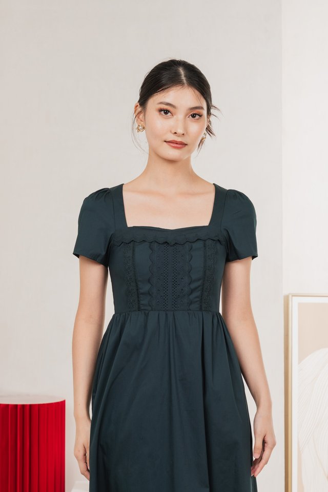 Collins Crochet Midi Dress In Emerald