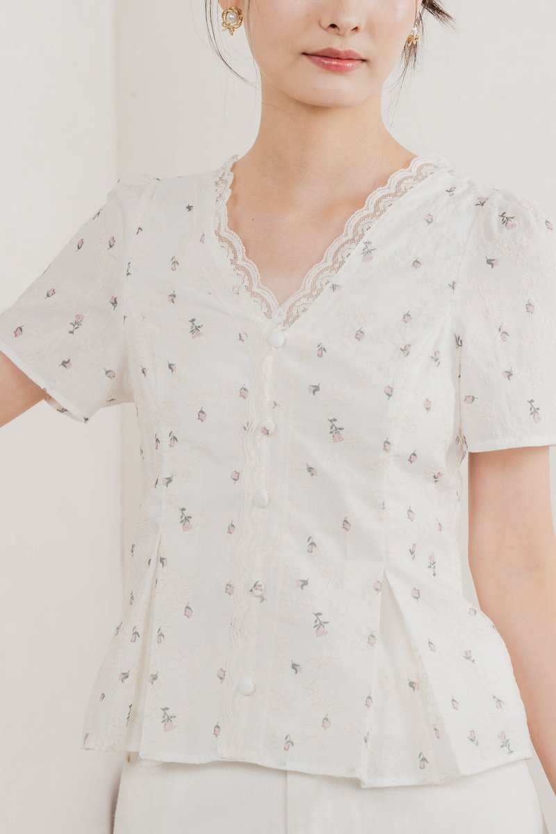 Mathiola Embroidery Lace Top