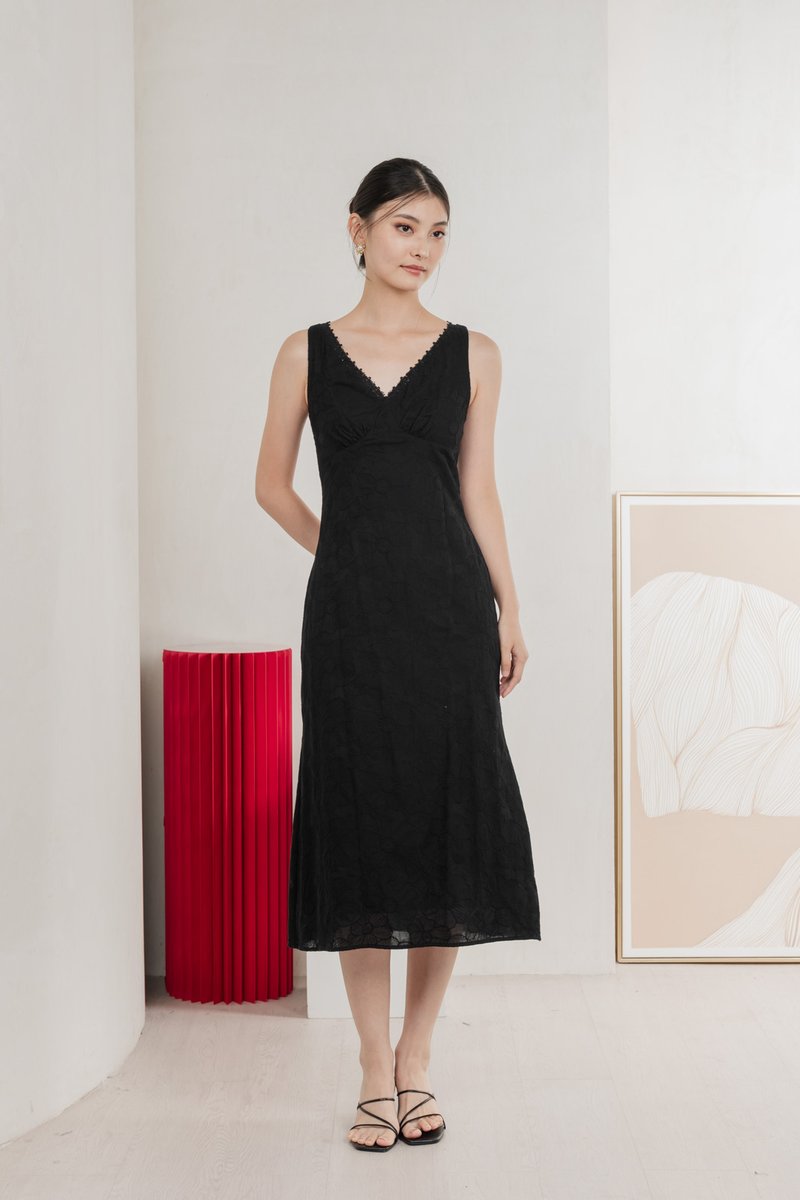 Floris Embroidery Lace Midi Dress In Black