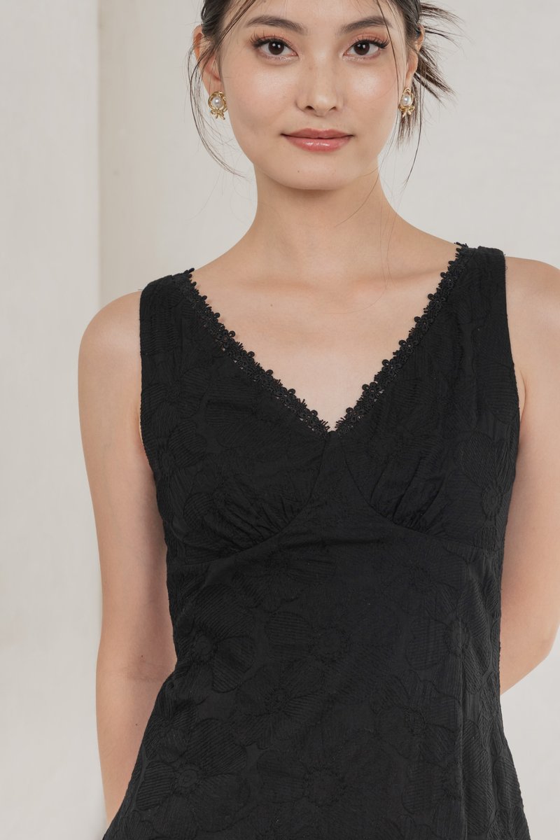 Floris Embroidery Lace Midi Dress In Black